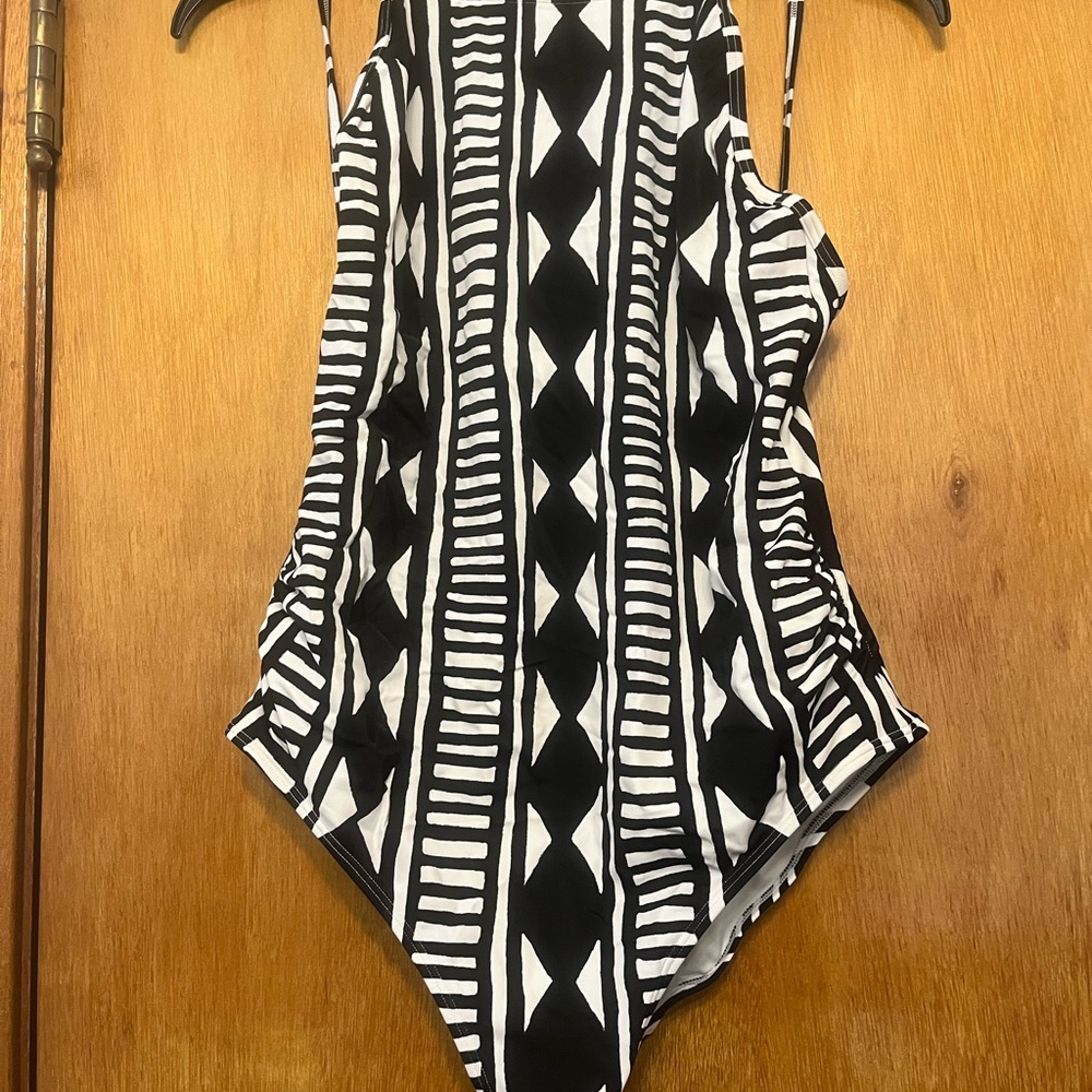 Old Navy Monochrome Striped Swimsuit